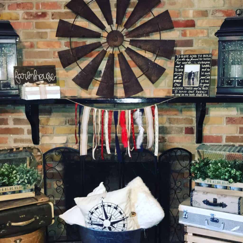 How to Decorate a Living Room that is clutter free using this one step.