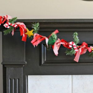 40 EASY and Affordable Christmas Crafts That You Need To Make Now!