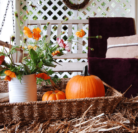 10 Stunning Ideas for Fall Decorations for the Porch.