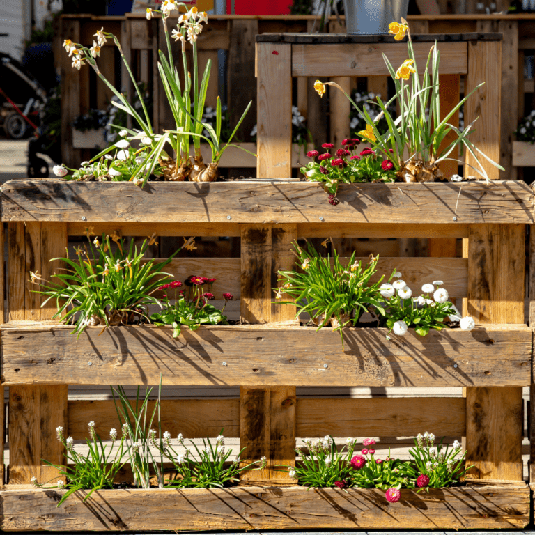 13 Genius Pallet Plant Stand Ideas That You Can Easily Make.